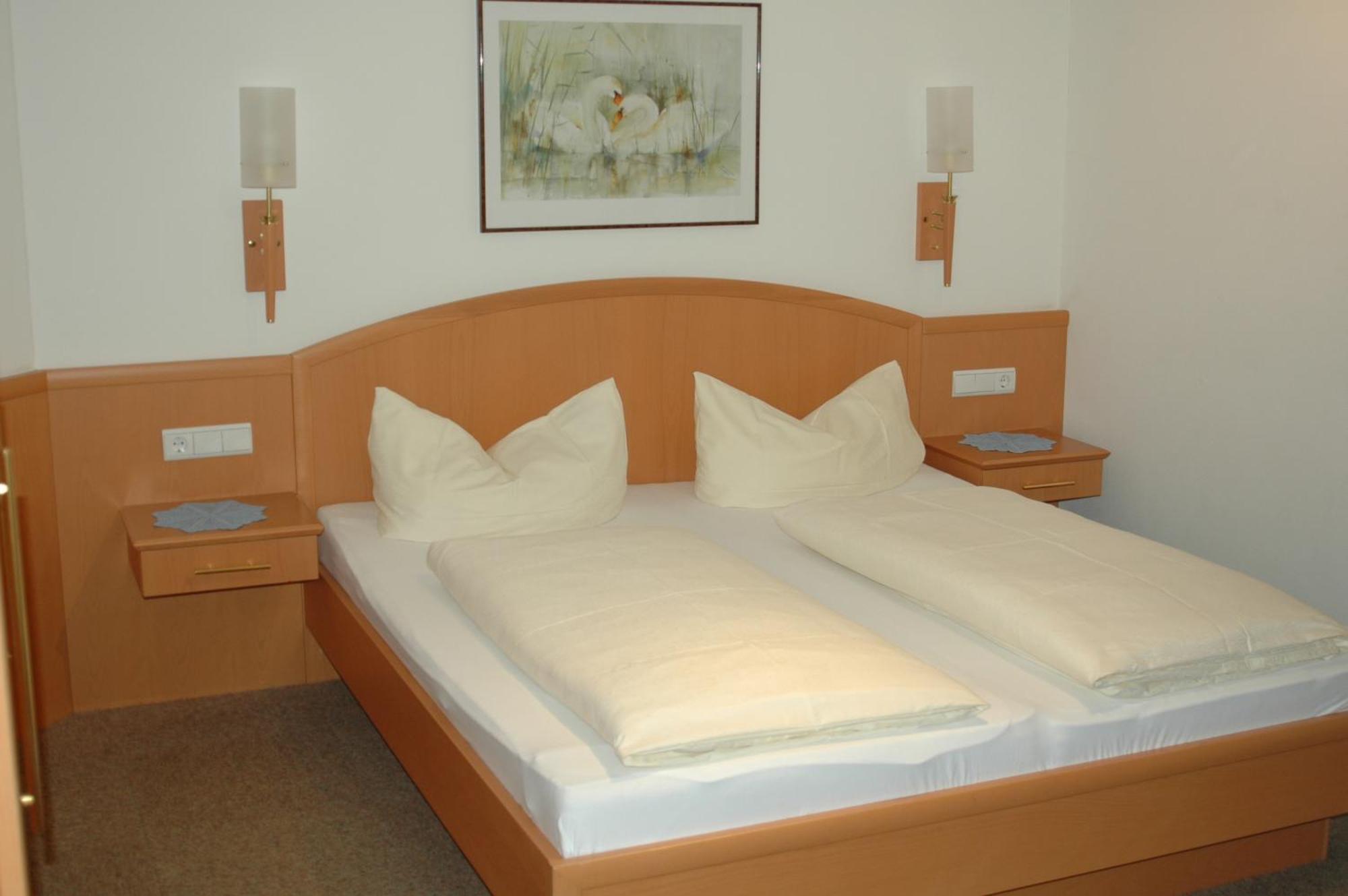 Hotel Garni Jennewein Mayrhofen Quarto foto